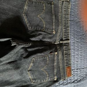 Levis womens dark blue denim jeans